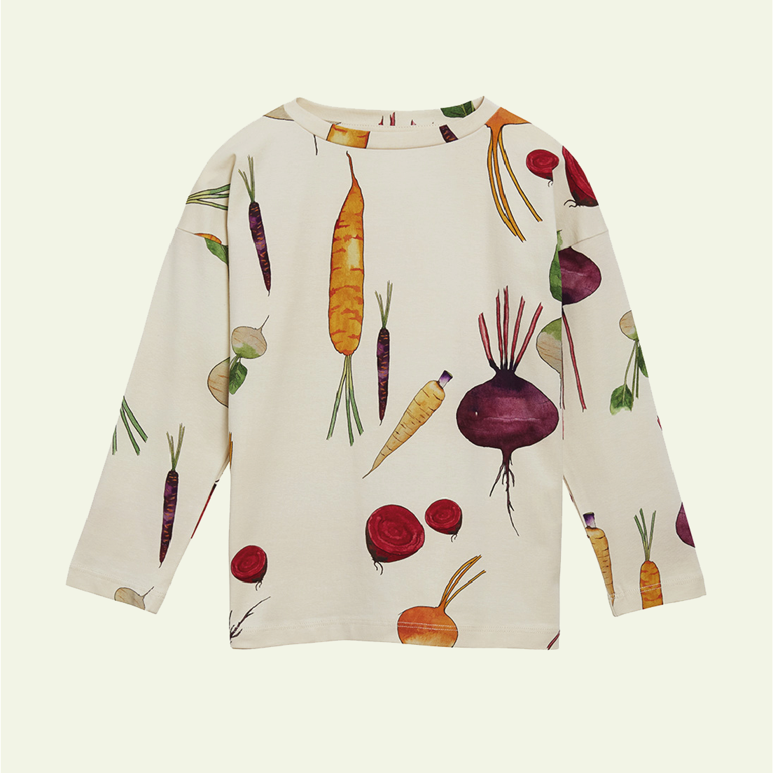 Packshot du t-shirt roots, manches longues, fond écru, motifs carottes, oignons et radis